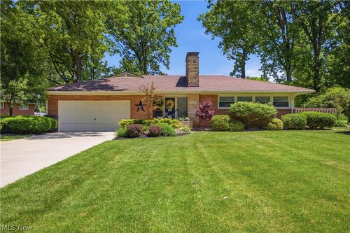 277 Marwood Dr Se, Warren, OH, 44484-4641 | Card Image