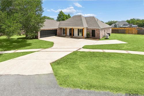 16464 Wesley Evans Rd, Prairieville, LA, 70769-5849 | Card Image