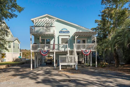 3006 E Yacht Dr, Oak Island, NC, 28465-5931 | Card Image