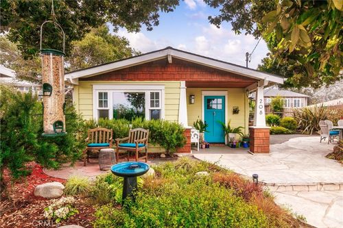 208 Shasta Ave, Morro Bay, CA, 93442-2734 | Card Image