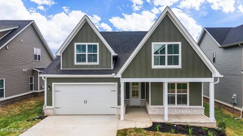2504 Maroon Bells Rd, Knoxville, TN, 37932-3691 | Card Image
