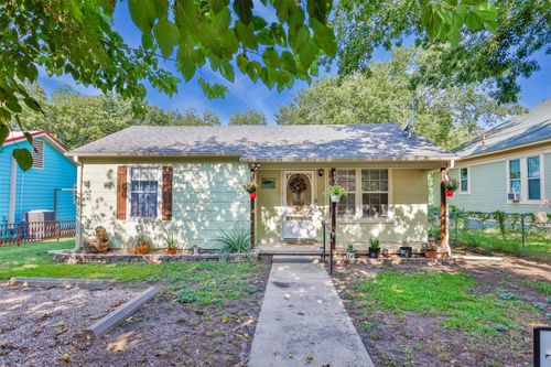 607 S Taylor St, Gainesville, TX, 76240-5423 | Card Image