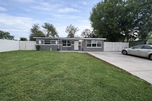 3504 Lantana St, FORT MYERS, FL, 33916-2121 | Card Image