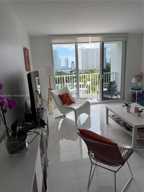 1107e-2851 Ne 183rd St, Aventura, FL, 33160-2141 | Card Image