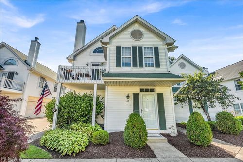 35a-42 Vista Cir, North Olmsted, OH, 44070-5704 | Card Image