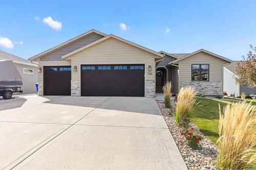 709 Haakon St, Rapid City, SD, 57703-7041 | Card Image