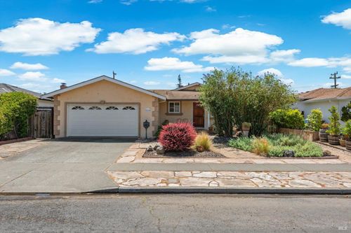 1615 Bryce Court, Napa, CA, 94558 | Card Image
