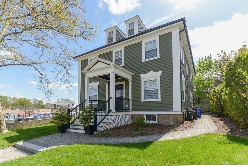 Park St, West Roxbury, MA 02132