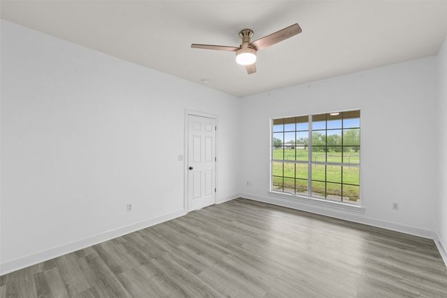 1234 County Road 135, House other with 3 bedrooms, 3 bathrooms and 4 parking in Lincoln TX | Image 9