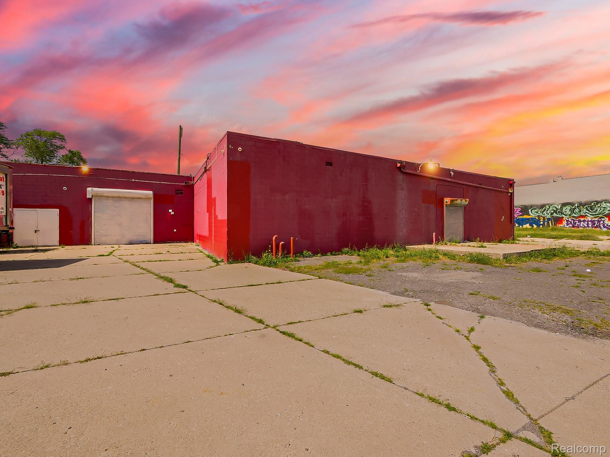 3177 Mack Ave, Detroit, MI 48207