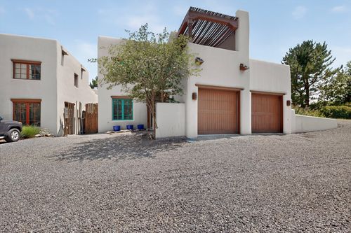 401B Apache St, Taos, NM, 87571 | Card Image