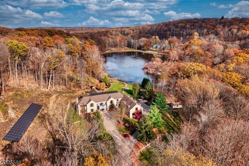 305 Green Rd, Sparta, NJ, 07871-3029 | Card Image