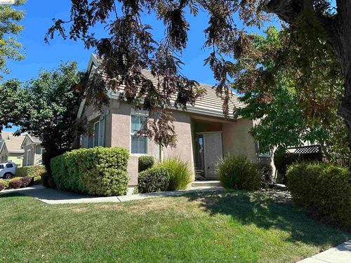 5616 Plumbridge Way, Antioch, CA, 94531-8252 | Card Image