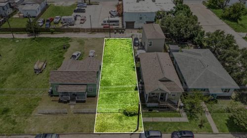 4119 Sealy St, Galveston, TX, 77550-3817 | Card Image