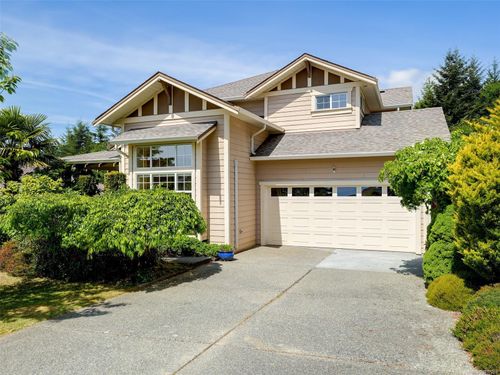 2518 Westview Terr, Sooke, BC, V9Z0Y7 | Card Image