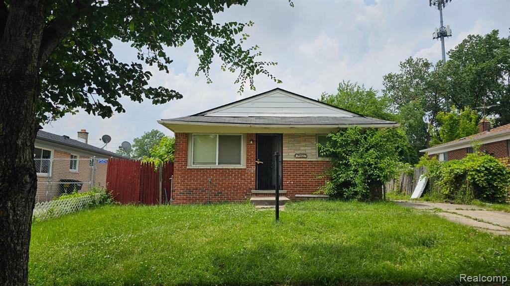 Algonac St, Detroit, MI 48234