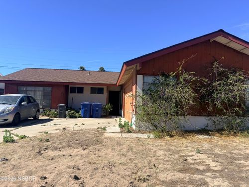 1521 Calle Primera, Lompoc, CA, 93436-2111 | Card Image