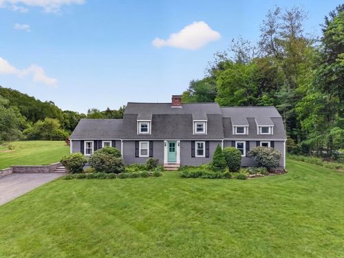57 Center St, Groveland, MA, 01834-1015 | Card Image