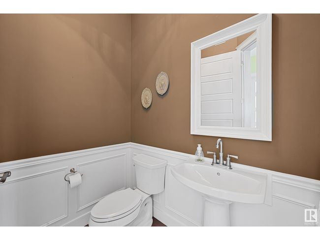 7570 May Common Nw, Home with 3 bedrooms, 3 bathrooms and 3 parking in Edmonton AB | Image 19
