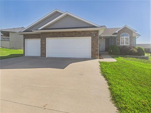1235 Cherry St, Warrensburg, MO, 64093-7848 | Card Image