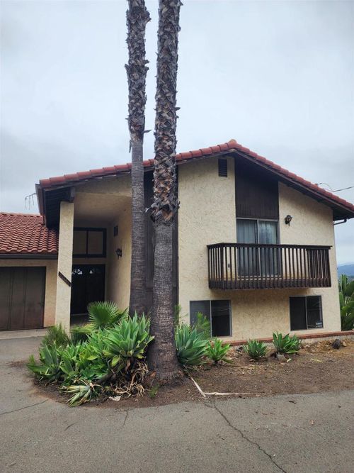3041 Millar Ranch Rd, Spring Valley, CA, 91978-2211 | Card Image