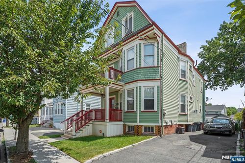 20 Beech St, Belleville, NJ, 07109-2702 | Card Image