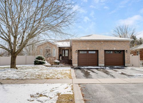 545 Shiloh Ave, Kingston, ON, K7M8W1 | Card Image