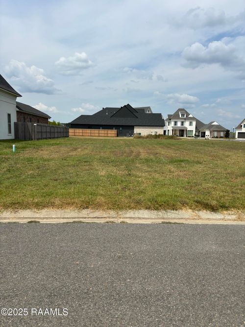 326 Big Lake Run, Youngsville, LA, 70592-6718 | Card Image