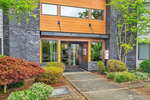 115-11300 1st Ave Ne, Seattle, WA, 98125-6044 | Card Image