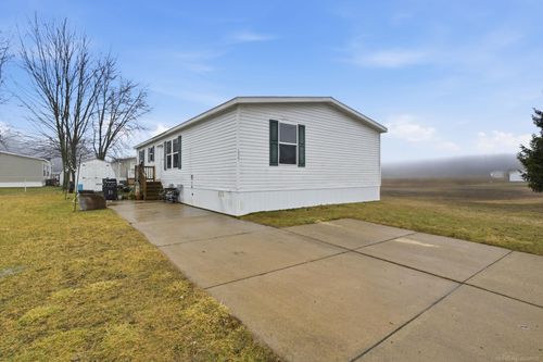 1829 Ponderosa Ave, Columbus, MI, 48063-3252 | Card Image