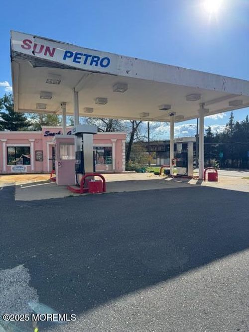 101 E Absecon Blvd, Absecon, NJ, 08201 | Card Image