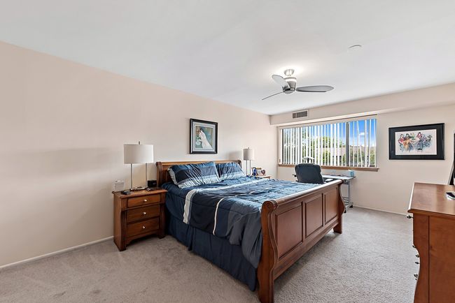 APT-310 - 3801 Appian Way, Home with 3 bedrooms, 2 bathrooms and null parking in Glenview IL | Image 8