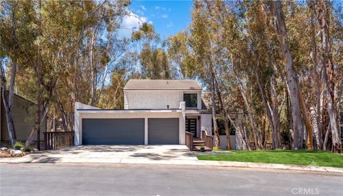 25031 Castlewood, Lake Forest, CA, 92630-3206 | Card Image