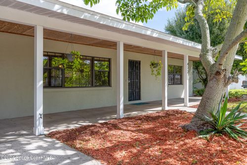 472 Coral Drive, Melbourne, FL, 32935 | Card Image