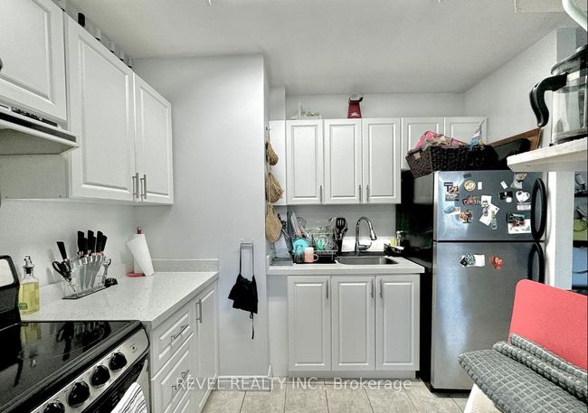303 - 114 Vaughan Rd, Condo with 1 bedrooms, 1 bathrooms and 1 parking in York ON | Image 16