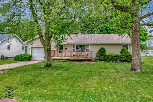 208 Park Lane Dr, Grant Park, IL, 60940-9230 | Card Image