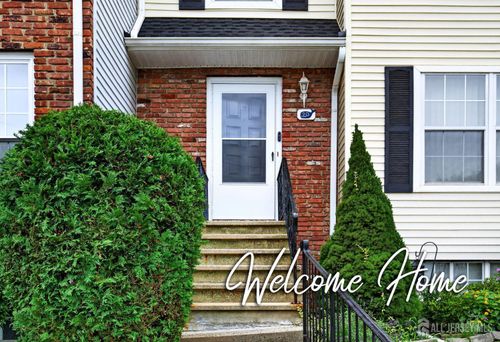20 Karwatt Ct, Sayreville, NJ, 08872-2218 | Card Image