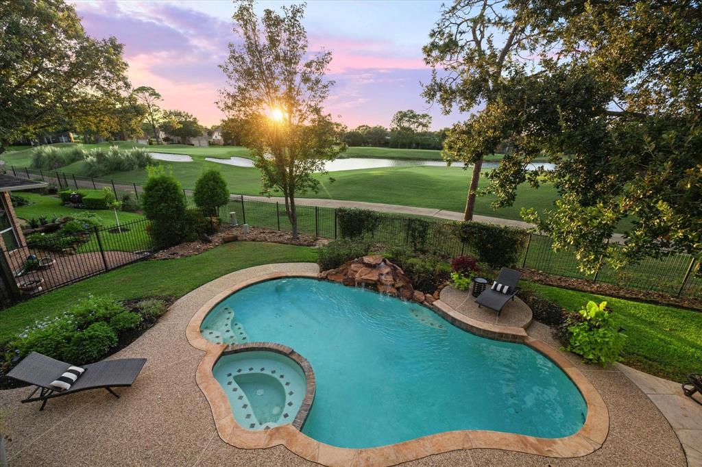 Wellshire Dr, Katy, TX 77494