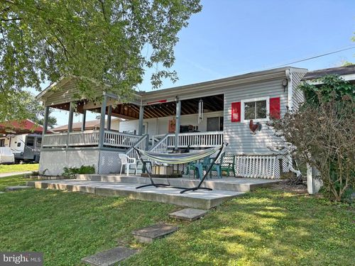 7 Boo Boo Boulevard, FALLING WATERS, WV, 25419 | Card Image