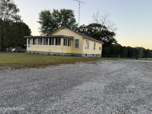 1661 Deer Lodge Hwy, Deer Lodge, TN, 37726-4422 | Card Image