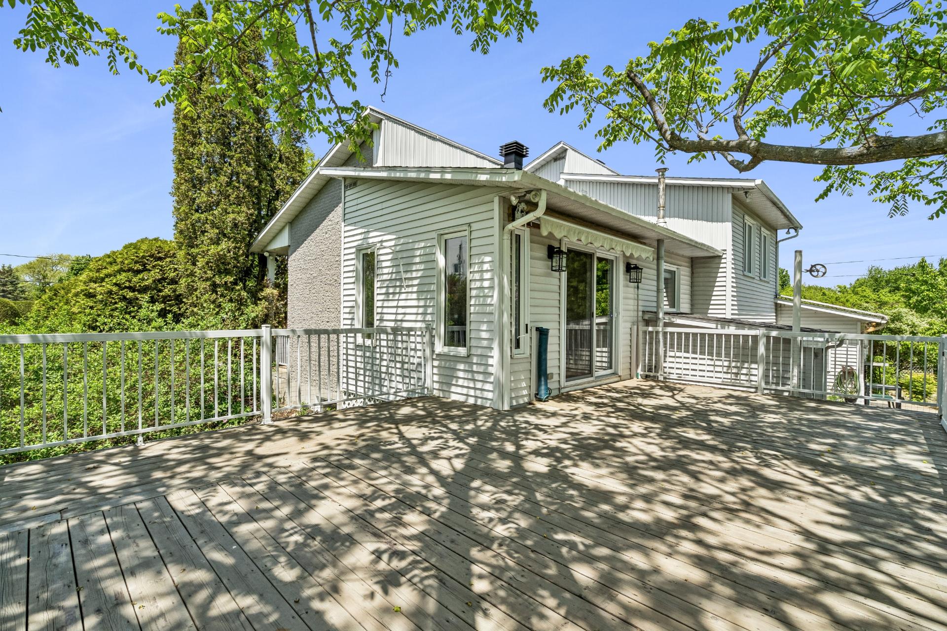 Residential in Sainte-Marie-Salomé 3