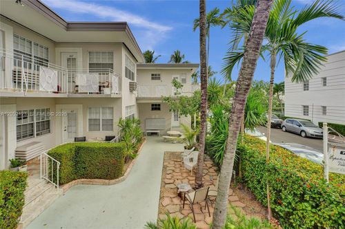 205-717 Espanola Way, Miami Beach, FL, 33139-8062 | Card Image