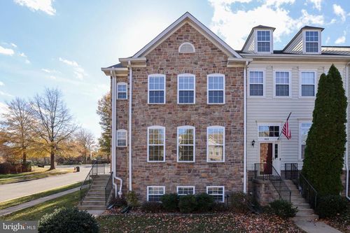 401 Yorkshire Ridge Ct, Purcellville, VA, 20132-3093 | Card Image