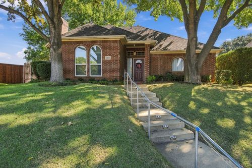 1428 Swan Ct, Lewisville, TX, 75077-7669 | Card Image