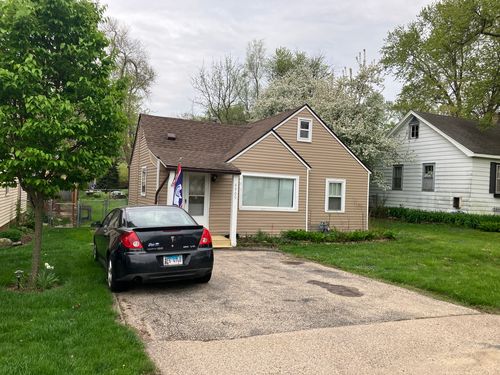 4909 Fountain Ln, Mccullom Lake, IL, 60050-2409 | Card Image