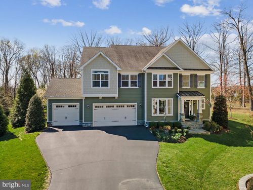 7148 Lake Dr, WARRENTON, VA, 20187-2504 | Card Image