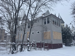 Residential Income in Chicago 3