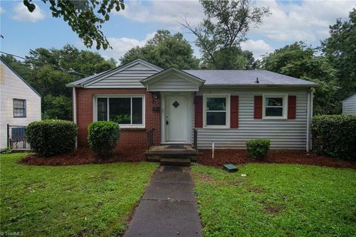 3113 Luther St, Winston Salem, NC, 27127-4820 | Card Image