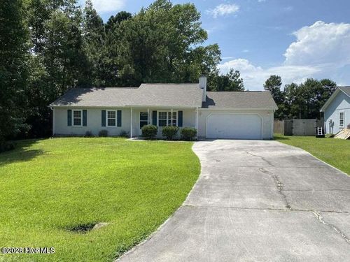 132 Daphne Dr, Hubert, NC, 28539-3654 | Card Image