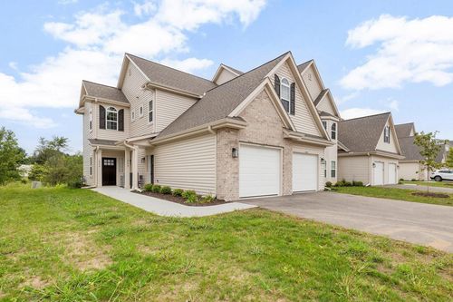 416-1-1813 Horseshoe Lane, Slinger, WI, 53086 | Card Image